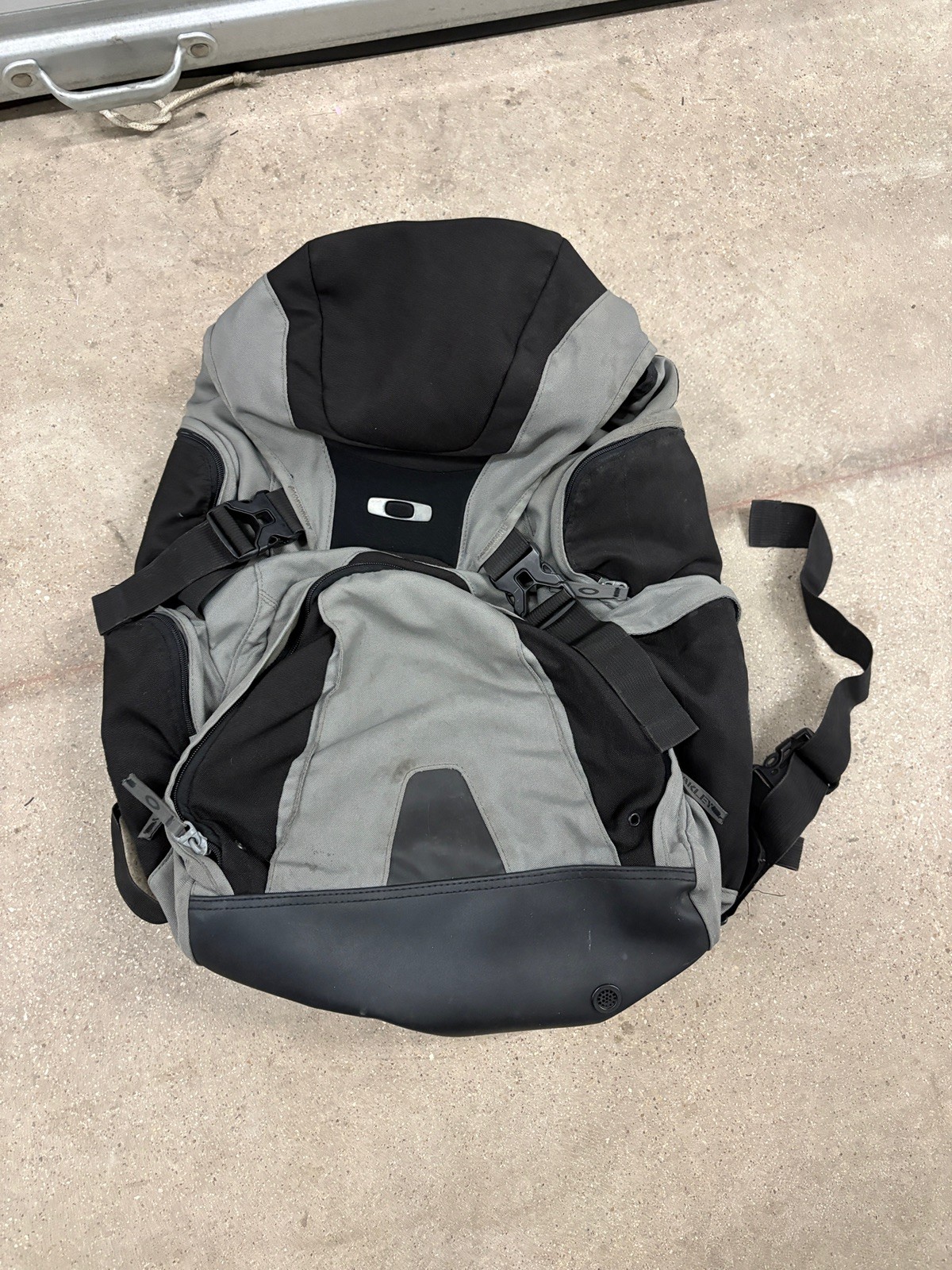 Oakley Bathroom Sink Vintage Gorpcore Archive Backpack Y2K