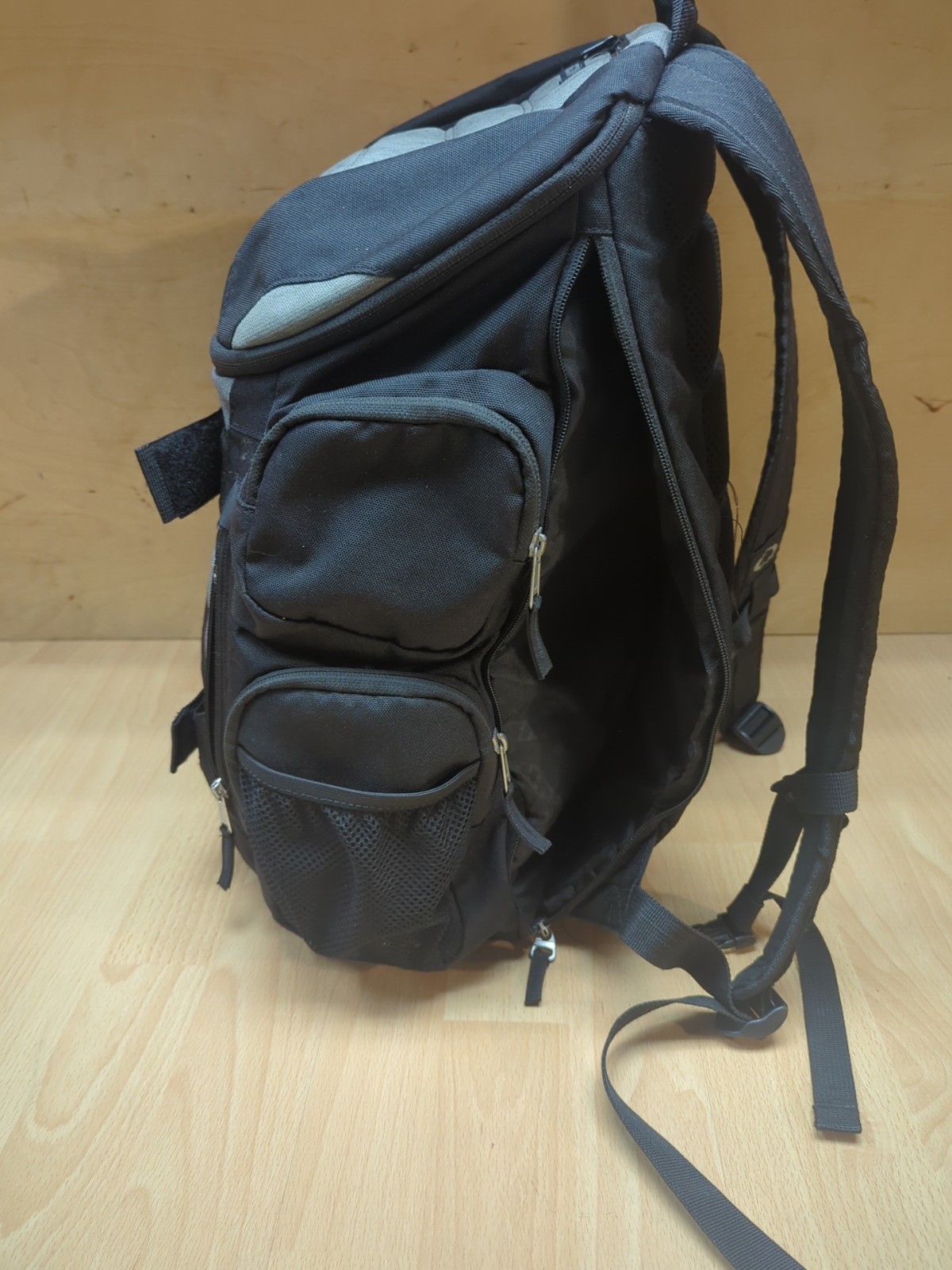 Oakley Backpack Tactical Field Gear Black Gray
