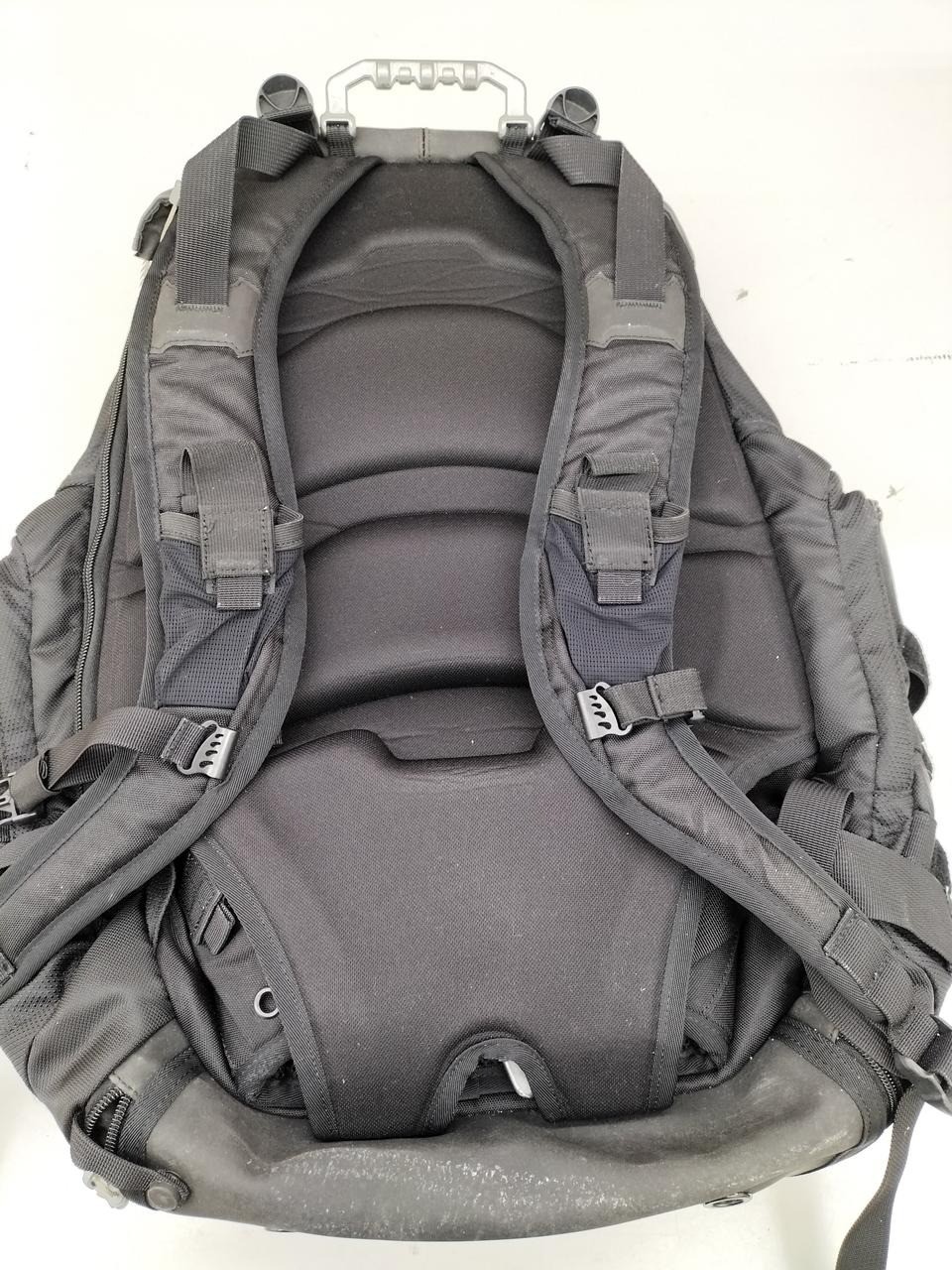 Oakley Bag Backpack Black Large Size 22.8in Multi Purpose Used