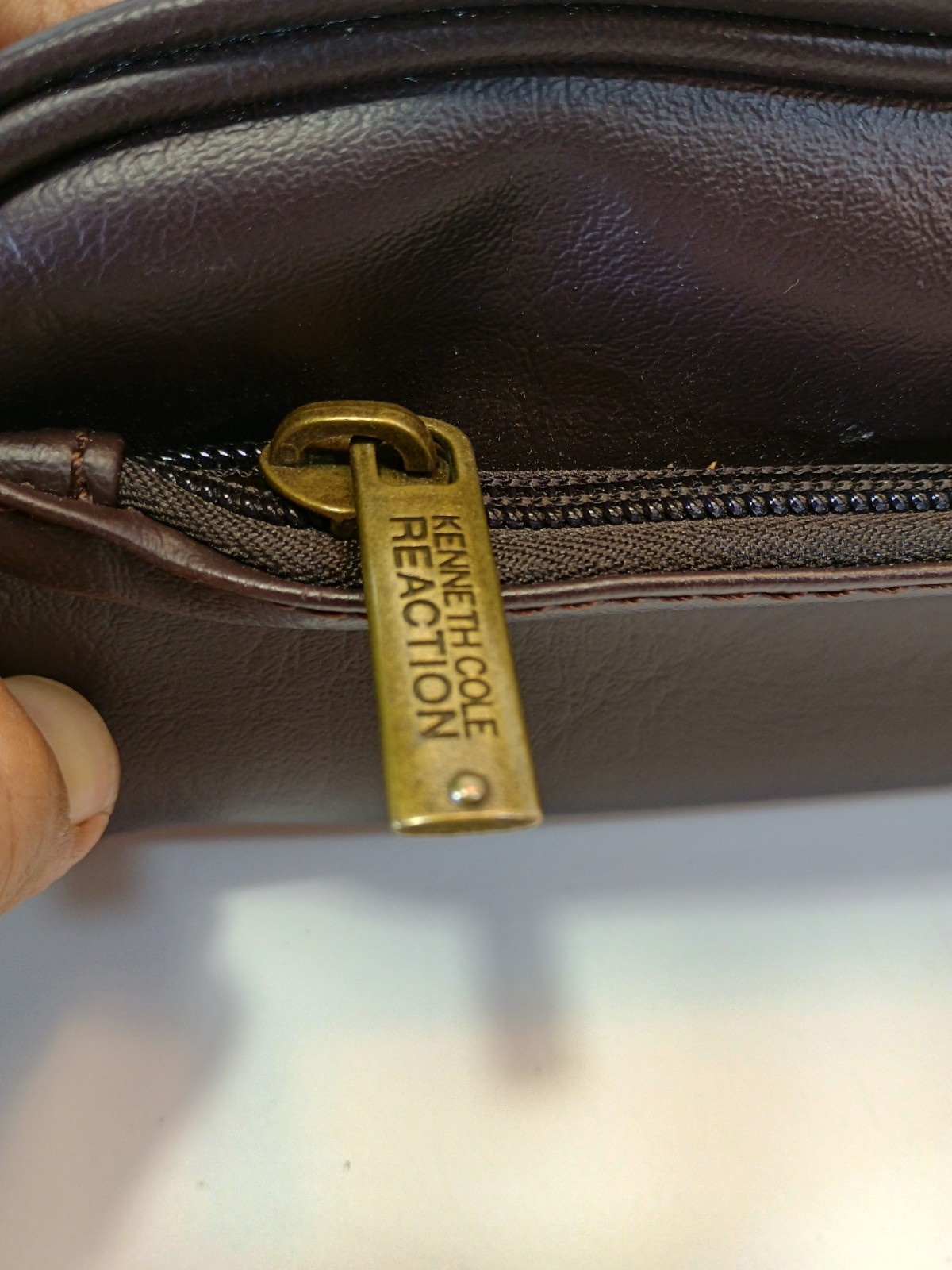 Kenneth Cole Reaction Case Travel Bag Brown NEW 559781N