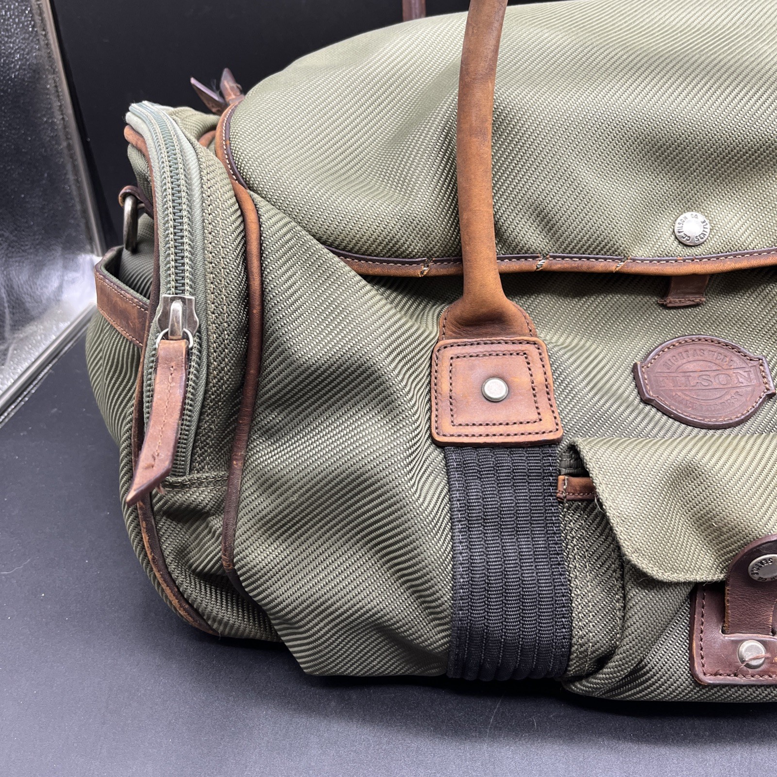 Filson Heritage Bag Passage Duffle Carry On Travel Rugged Green Floatplane