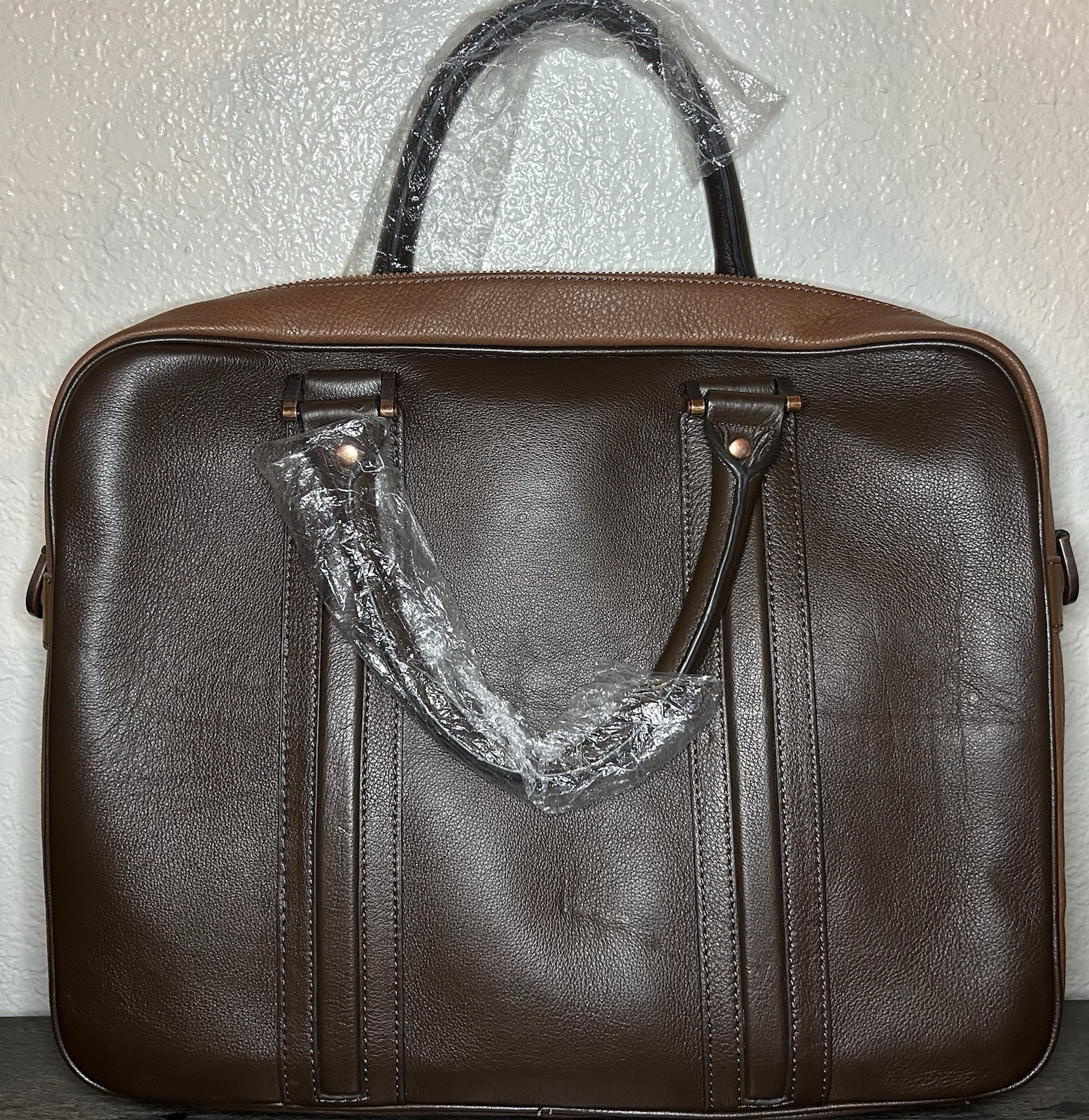 *NWT Robert Graham Brown Two Tone Roman Leather Professional Messenger Briefcase