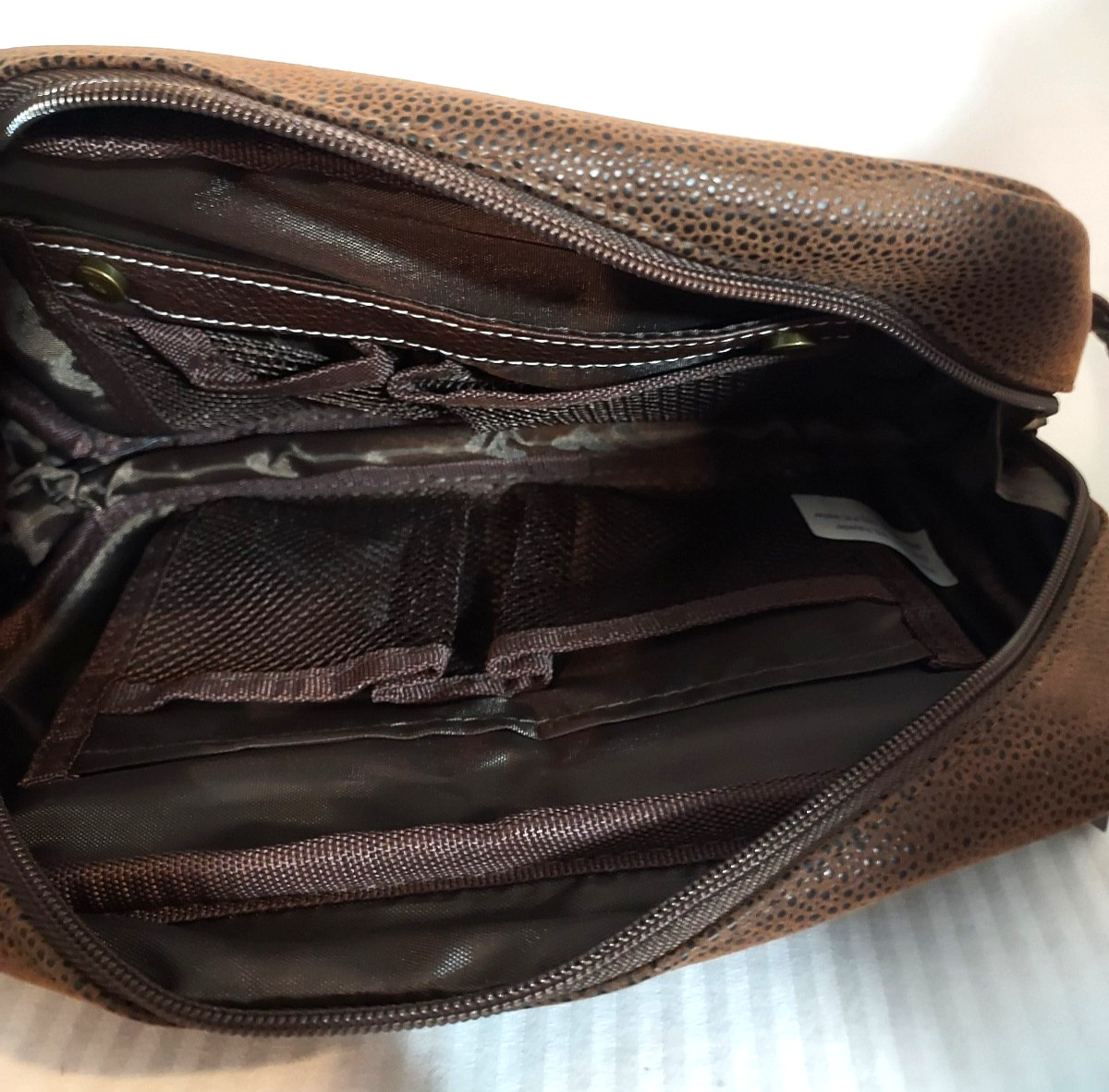 Benoss Milan MENS Brown Polyester PVC Leather Deluxe Toiletry Bag NWT
