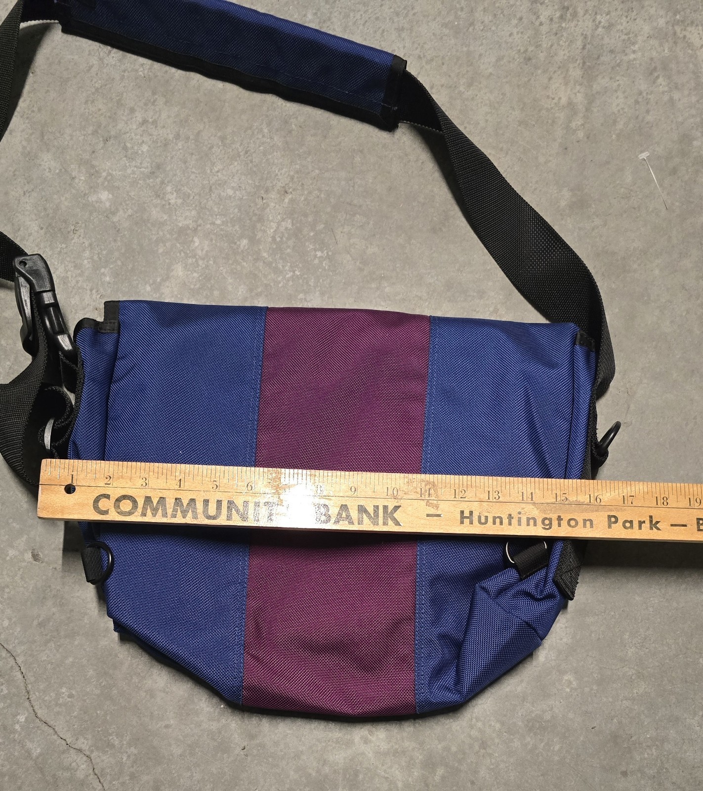 Vintage Timbuk2 Messenger Bag Small Blue Purple Two Tone Bike Laptop Crossbody