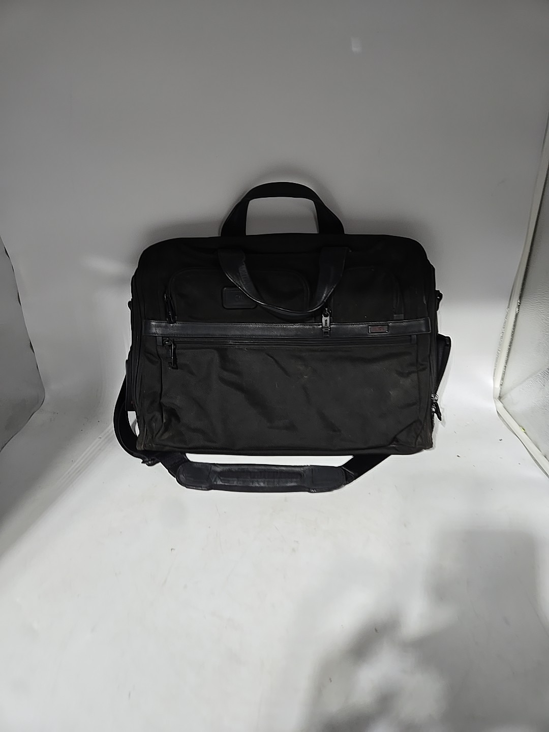 TUMI Alpha 2 Black Nylon Compact Large Screen Laptop Briefcase Bag 26114D2
