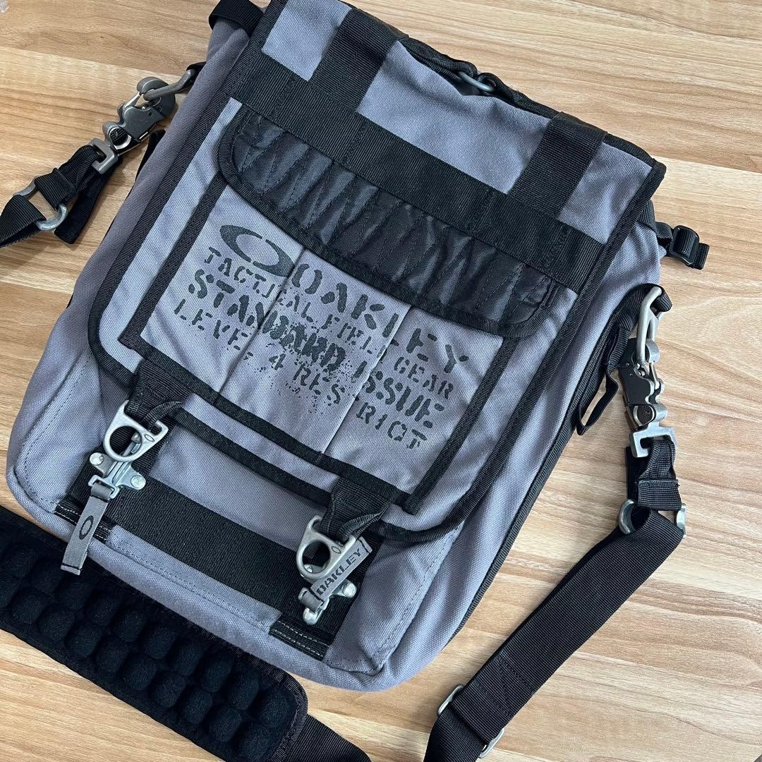 Oakley Tactical Field Gear SI Messenger Bag Black Gray Vintage Rare