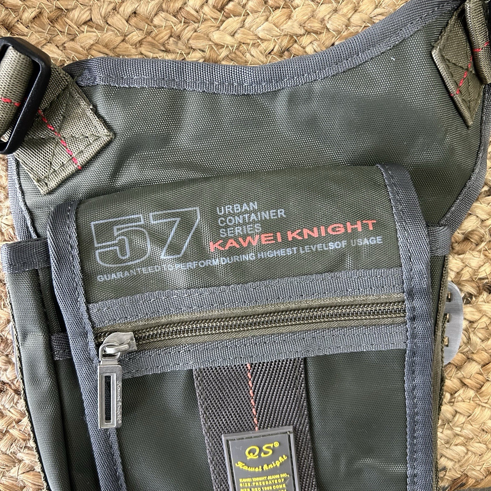 Kawei Knight 57 Urban Container Series Sling Bag