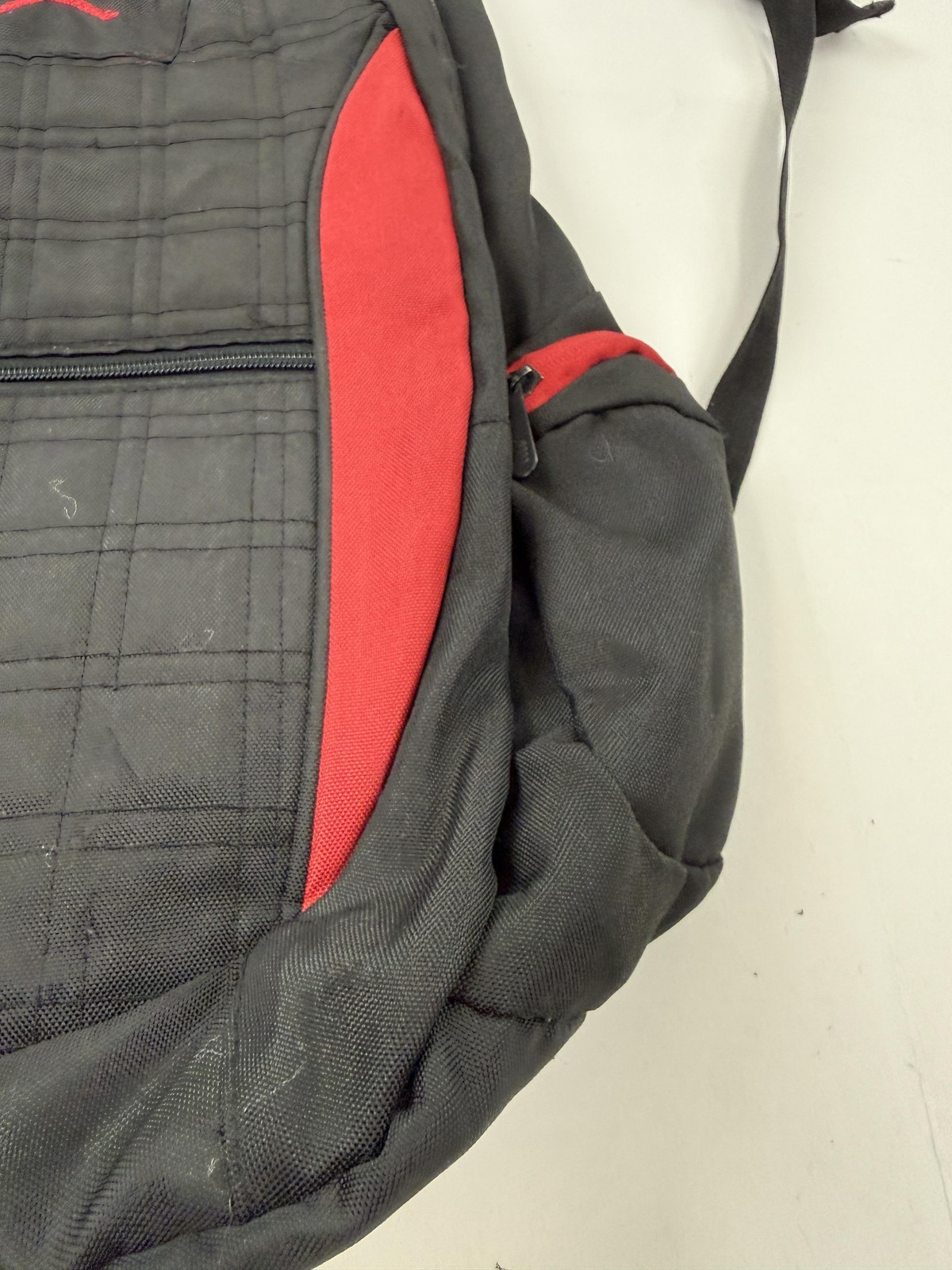 Jordan Backpack Mens One Size Black Red Padded Mesh Back Zip Pockets Sports