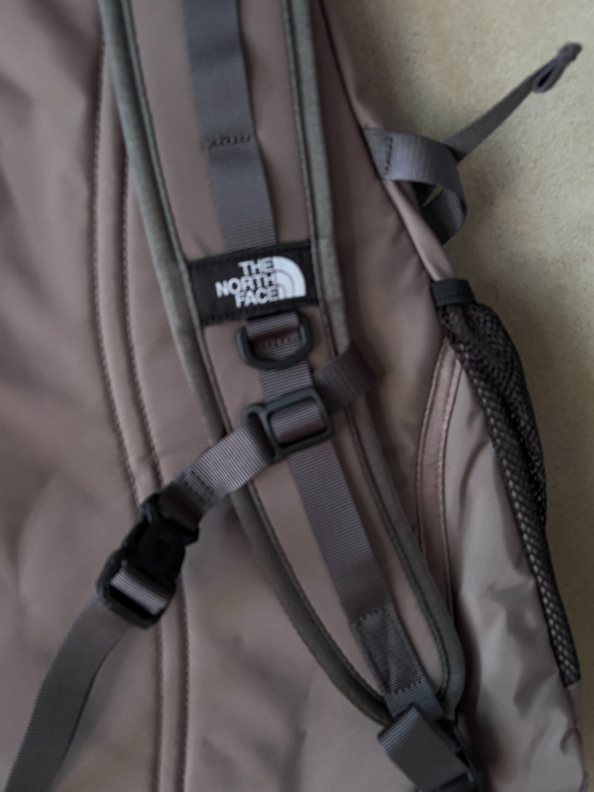 The North Face Electron Sling Bag Casual Sports Lifestyle Travel Bag NN2PR58L