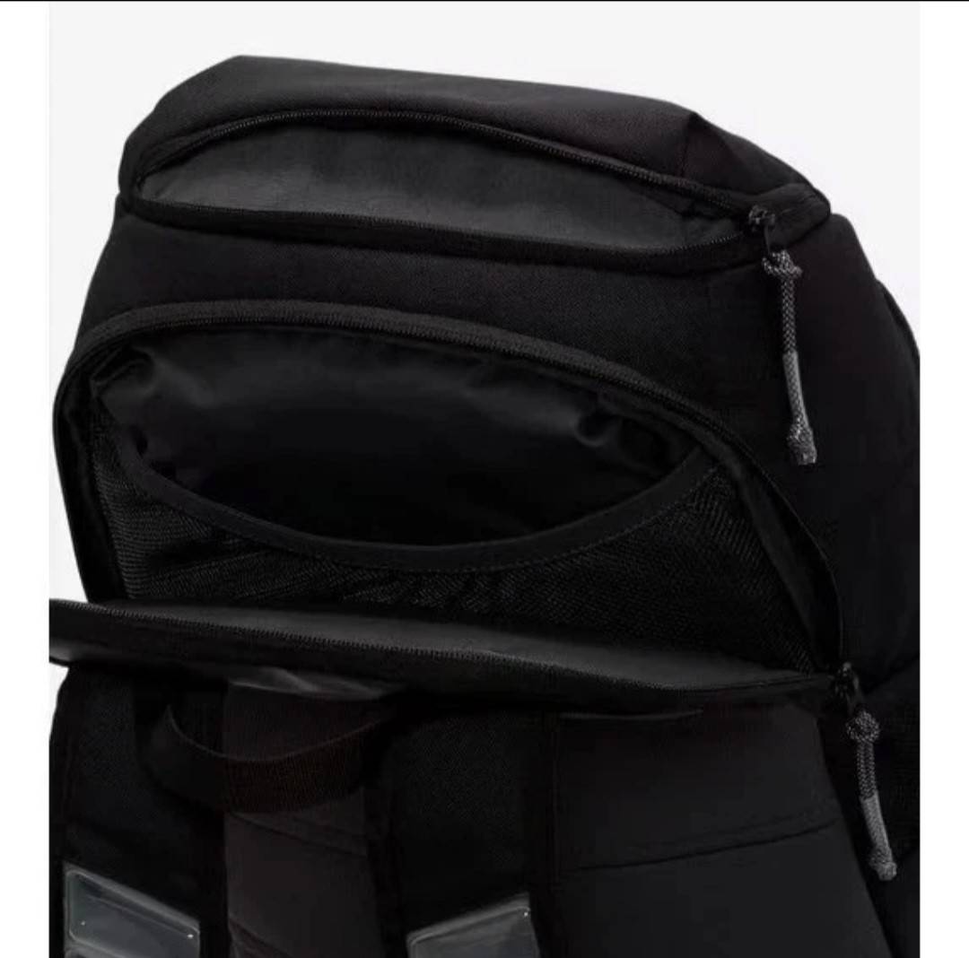 Nike Black Backpack Reflective Stripe Inner/Outer Pockets Zip Buckle Large