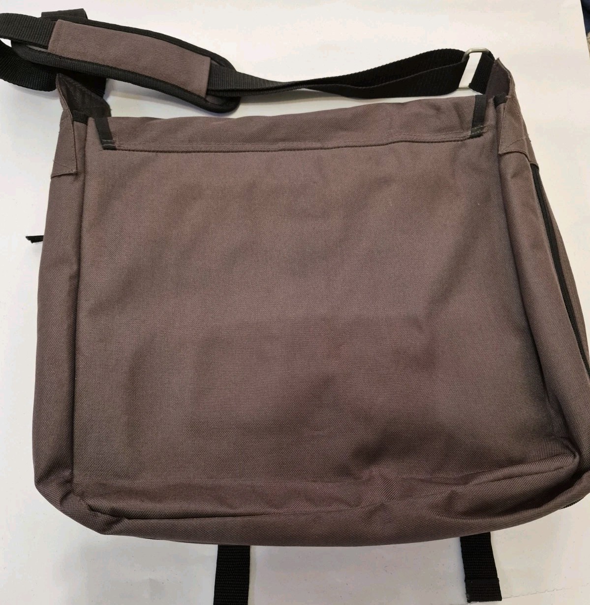 Perry Ellis Messenger/Travel Bag, Adjustable Strap, Expandable Roomy, Dark Brown