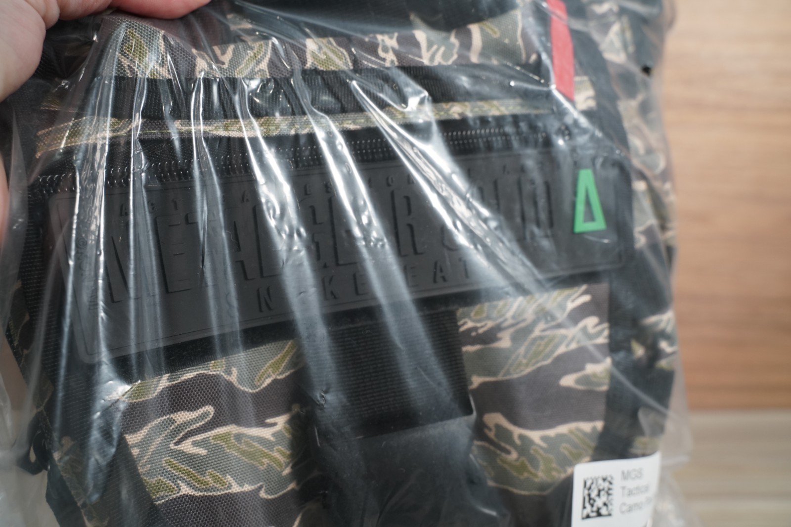 Metal Gear Solid Snake Eater Camo Shoulder Messenger Bag + x3 PVC Patches MGS