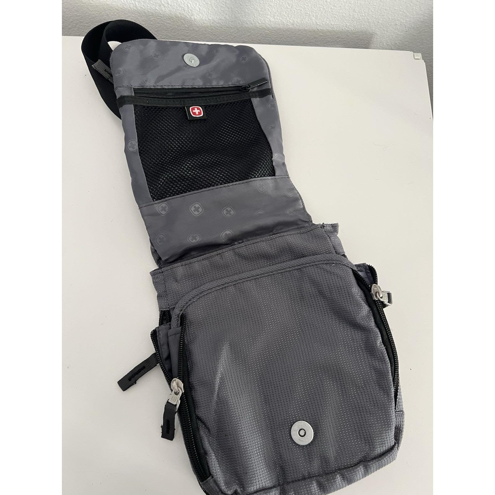 SwissGear Wenger Sling Bag Grey Ripstop Crossbody Messenger Backpack Travel