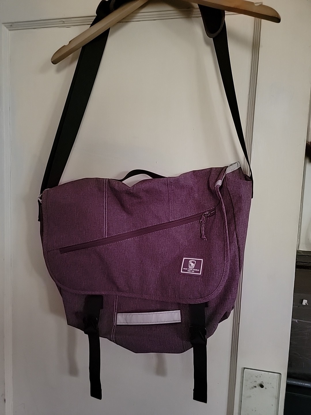 Oiwas Messenger Laptop Bag Purple Canvas 17 X 15 Inch