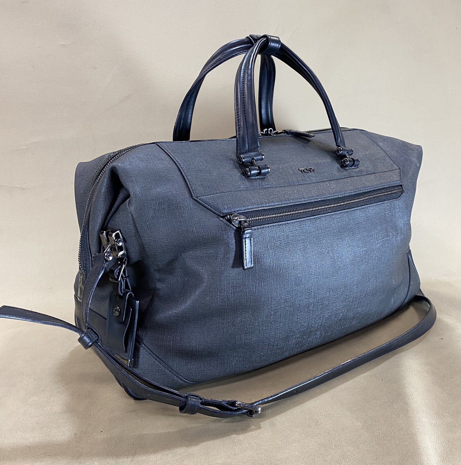 Preowned Tumi Dark Grey Coated Canvas Ashton Lenox Duffel Bag 333159GRY $995