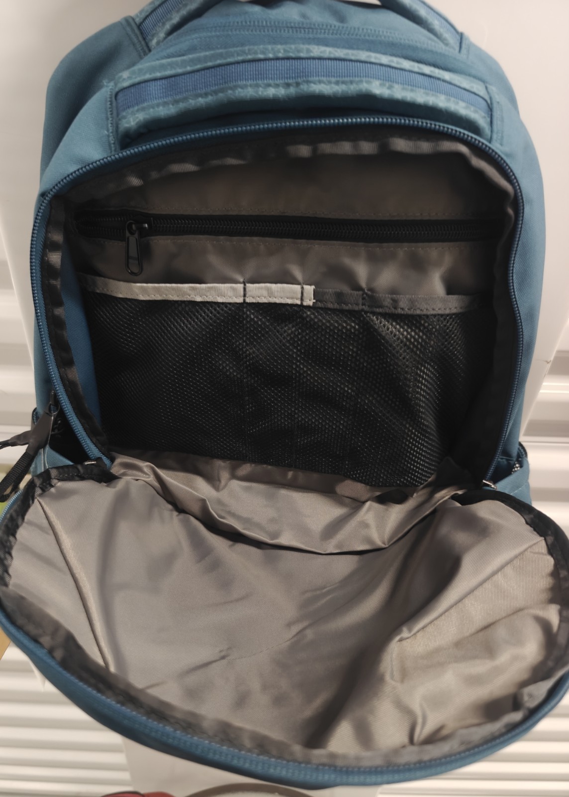NEW The North Face Vault Backpack Deep Teal Space Black