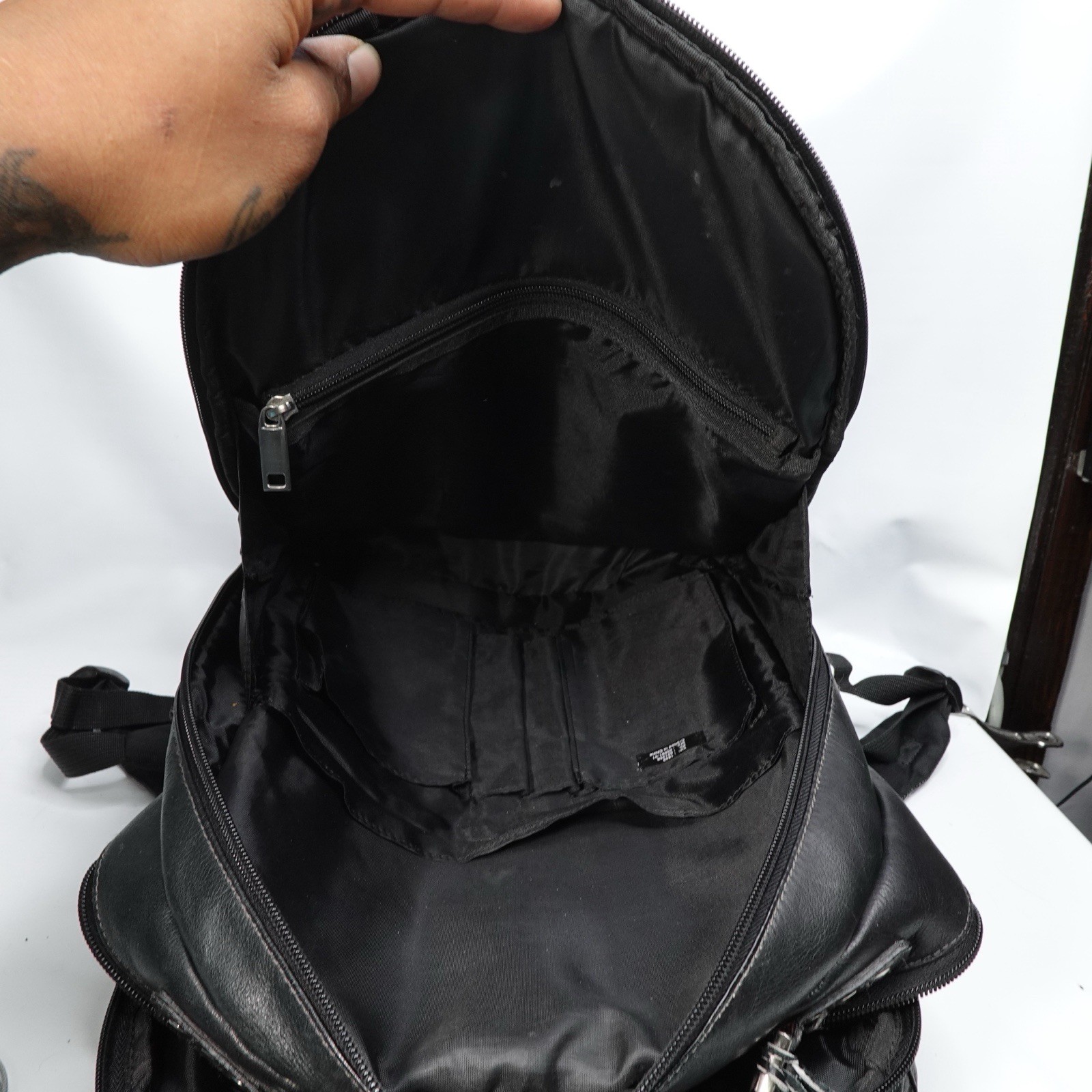 Vintage Wilsons Leather Black Leather Backpack Computer Bag