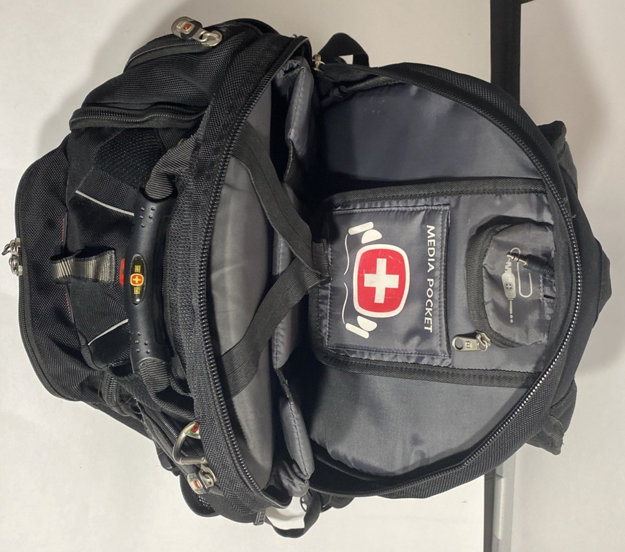Swiss Gear Airflow Laptop Backpack Heavy Duty Travel Multi Pockets Black *READ*