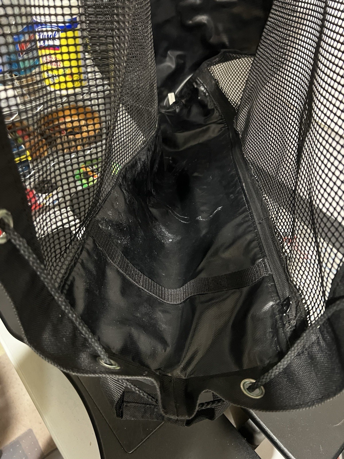 Aropec BG-CU34 mesh gear backpack — 29.3/4″ x 15.1/2″ in diameter
