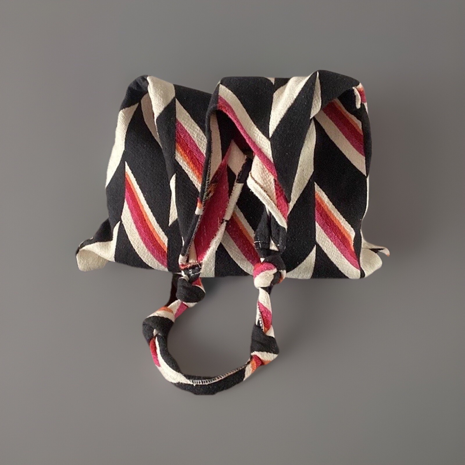 Zara Bag Tote Large Jacquard Tote Chevron Red Black White Never Used $69 Men