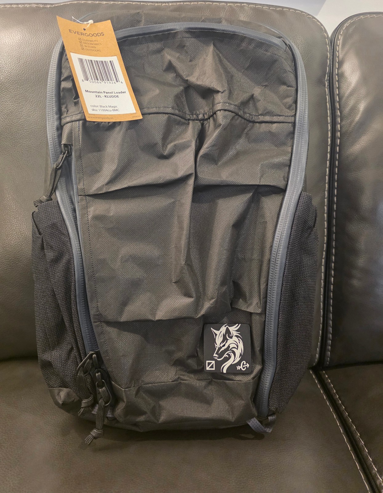 Evergoods x Carryology Mountain Panel Loader MPL22 Kludde Black Magic