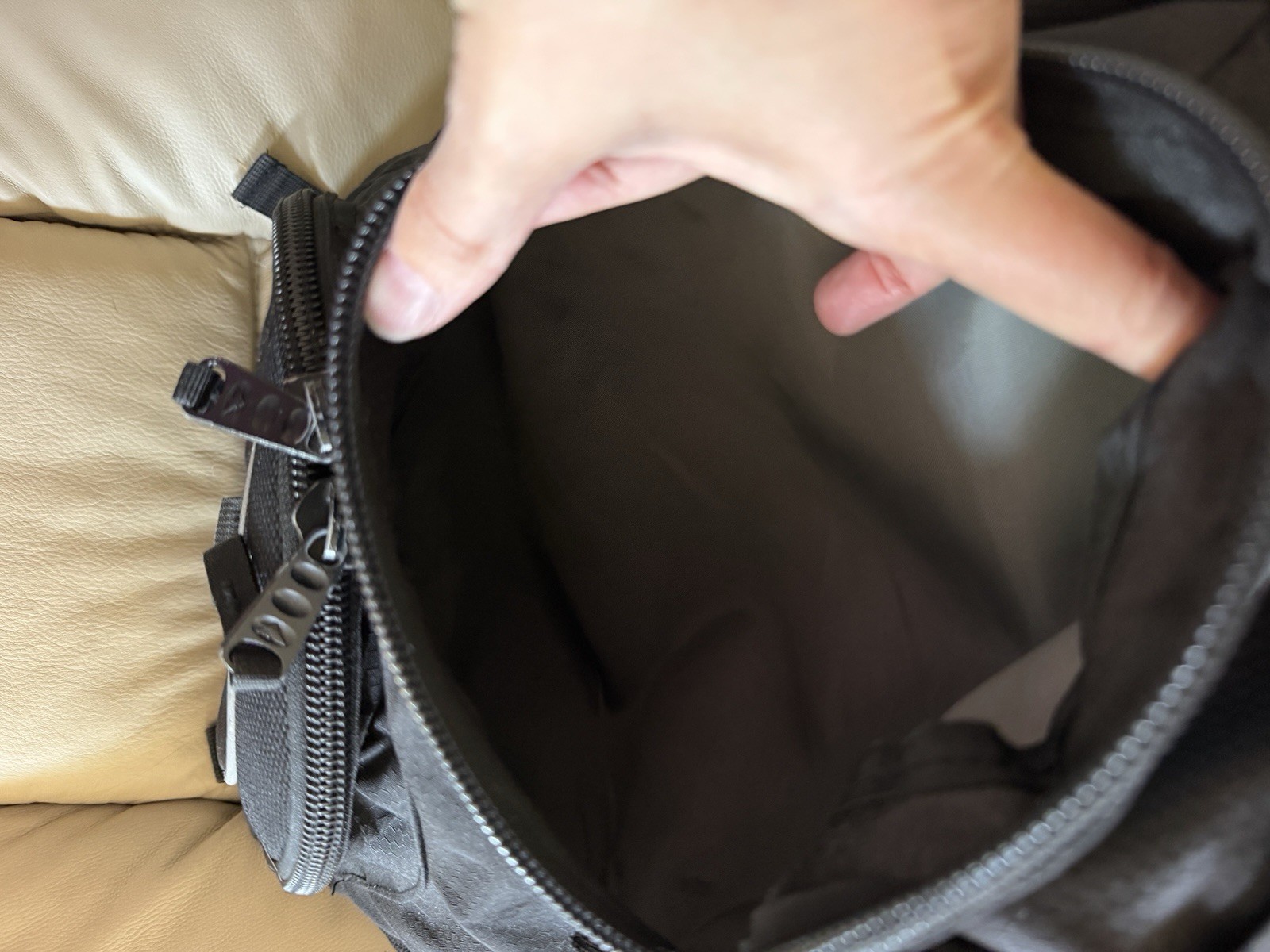 New High Sierra Leeds Backpack School Travel Daypack Laptop Hiking Black Durable