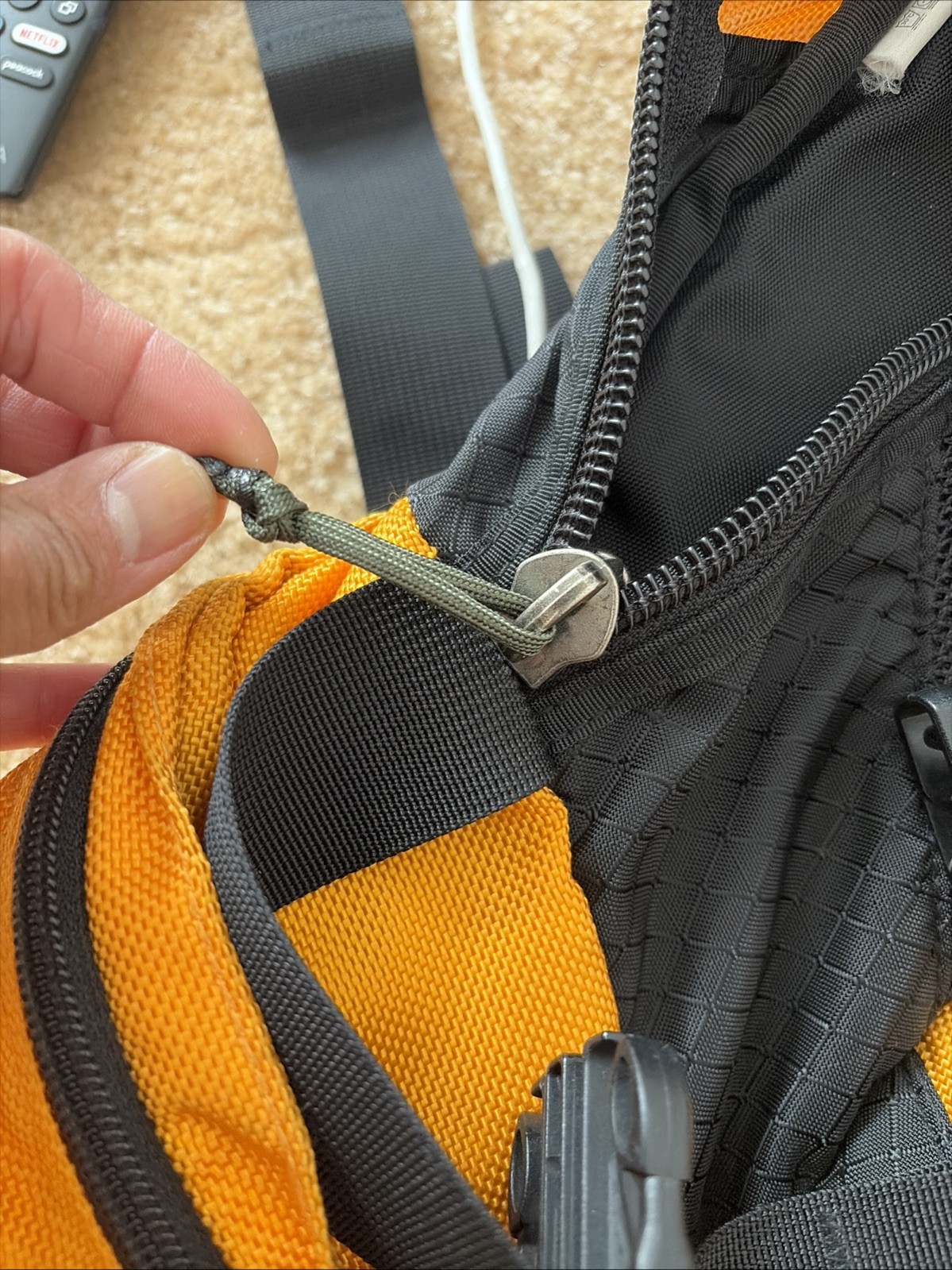 Vintage 90’s Y2K Tactical Oakley Icon 1.0 Backpack Yellow/Black