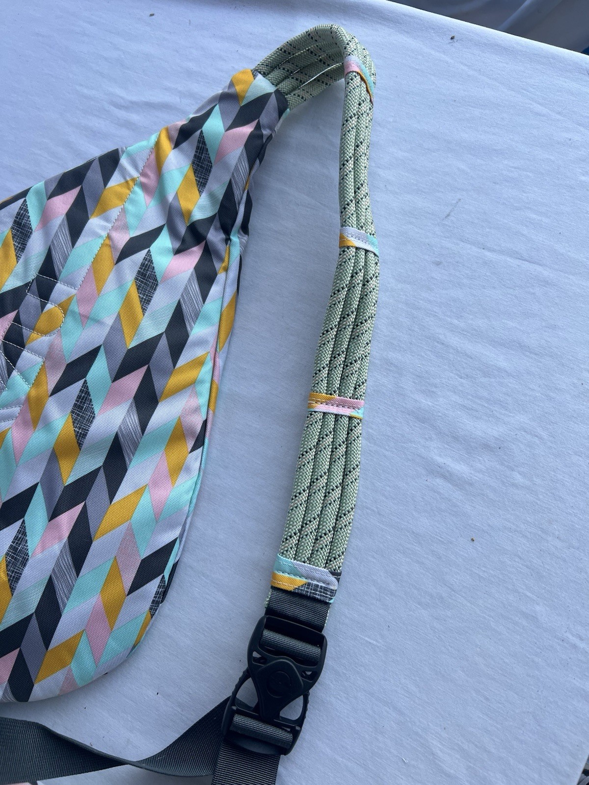 Kavu Rope Sling Back Pack W Adjustable Rope Shoulder Strap & Pencil Pouch Bag