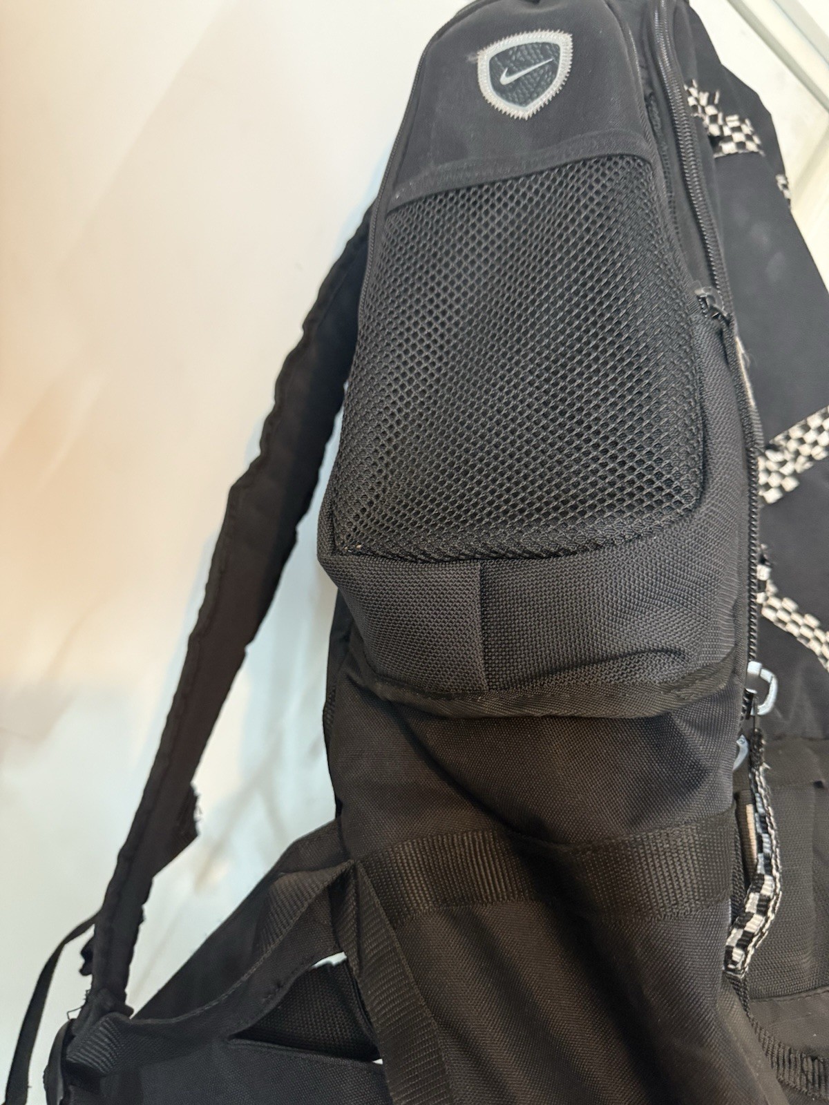 Nike Lacrosse XL Backpack Face Off Pockets Zippers Compartments Adj Straps BIG!
