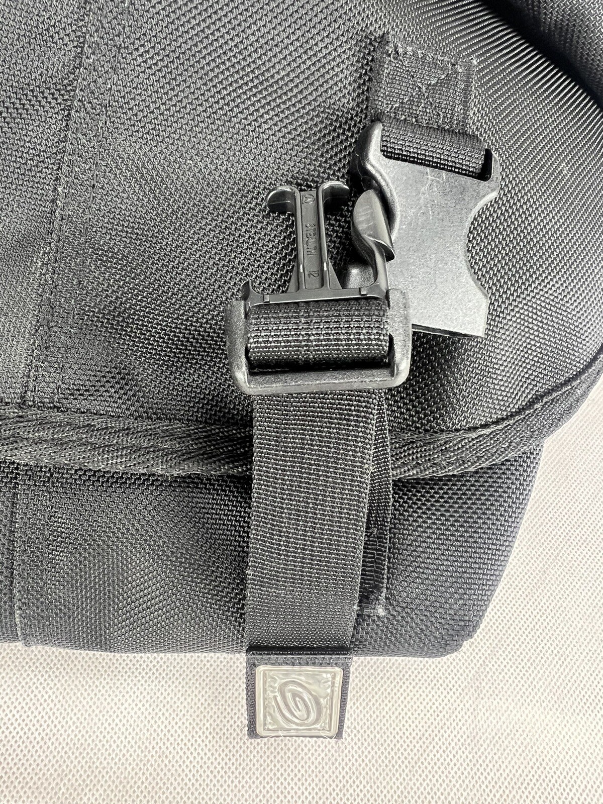 Timbuk2 Messenger Bag Black Cross Body Shoulder Carrier See Photos, Read Desc
