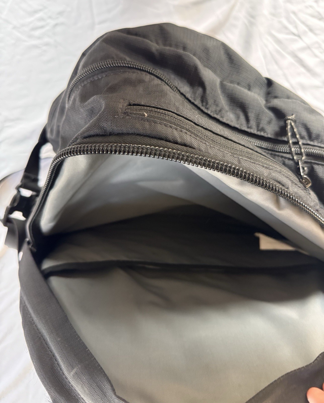 L.L.Bean Black Hiking Backpack Daypack (Approx. 30–35L) – Read