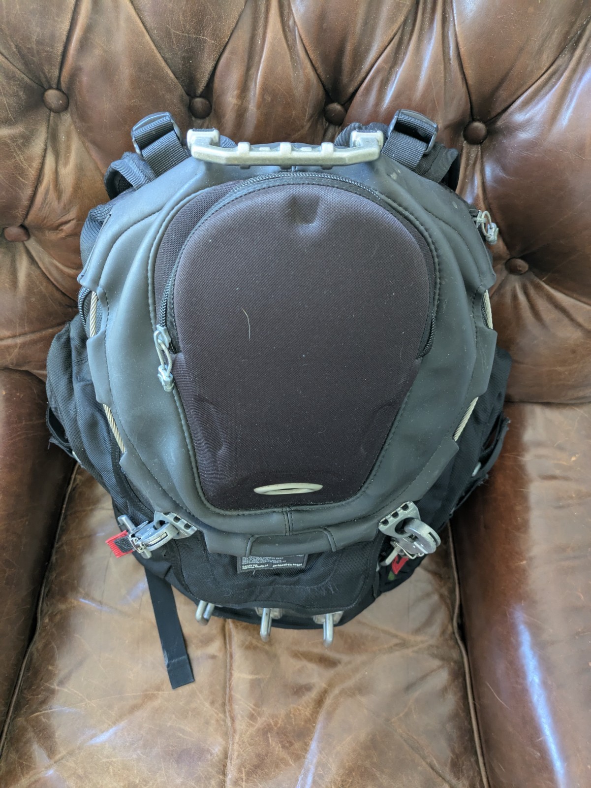 Oakley Kitchen Sink Tactical Field Gear Backpack Daypack Hiking Black Stealth