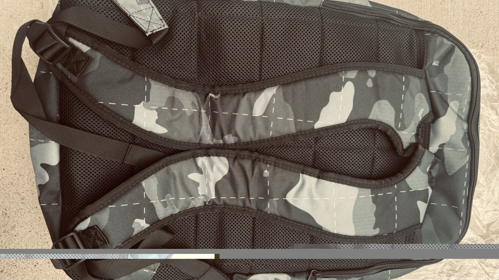 Nike Brasilia XL Backpack Black/Gray Camo Zip Bottle Pocket Padded Straps