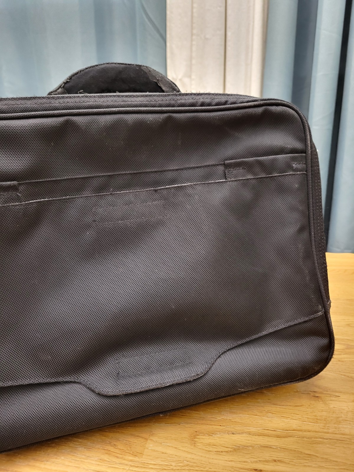 Vintage Oakley Tactical Field Gear Black Laptop Shoulder Messenger Bag 16” READ