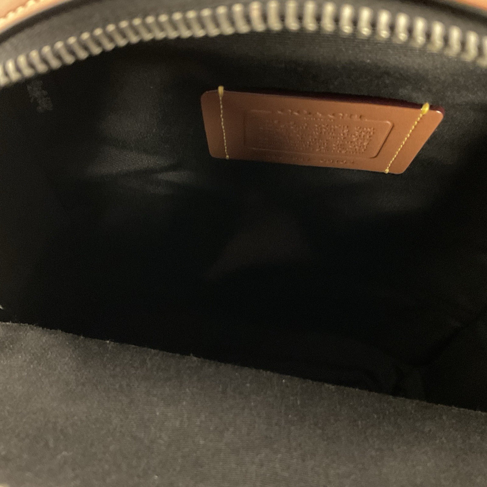 COACH Small Turnlock Sling Pack Smooth Leather CBI24 Tan Preloved