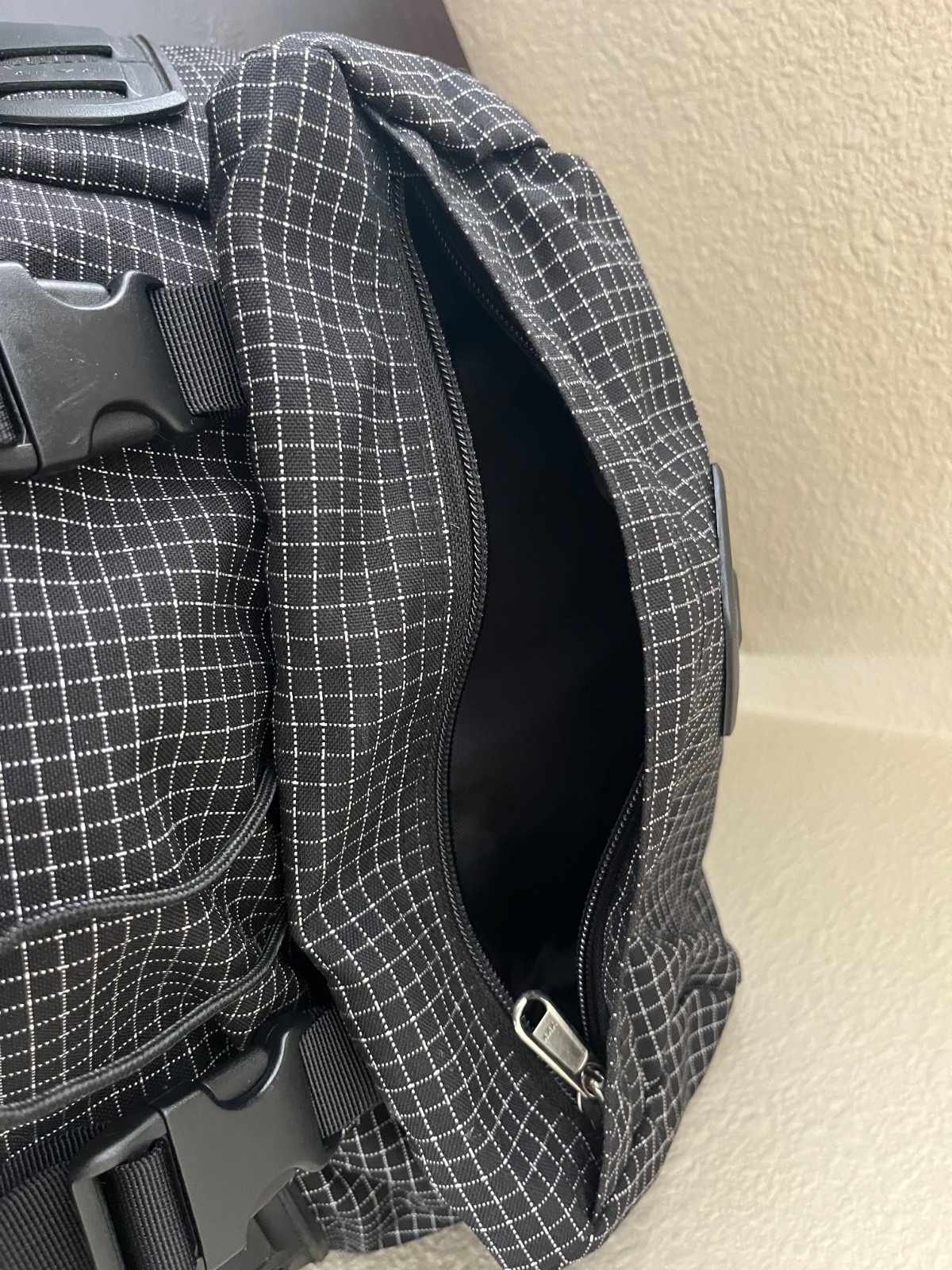 Vintage FW09 Supreme Ripstop Cordova Backpack, Travis, Kobe, Nike, Vans, Stussy