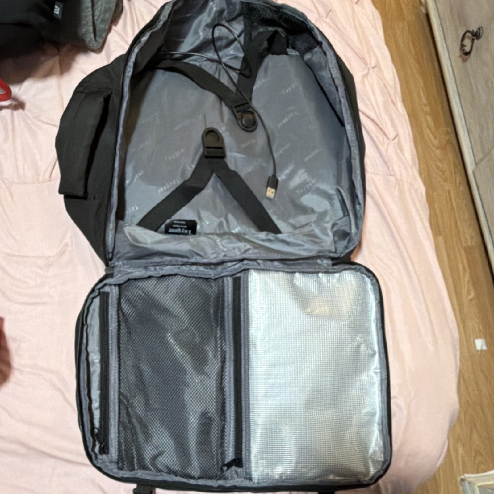 Taygeer Black Men’s Backpack Top Handle Adjustable Strap Inner Pockets Zip