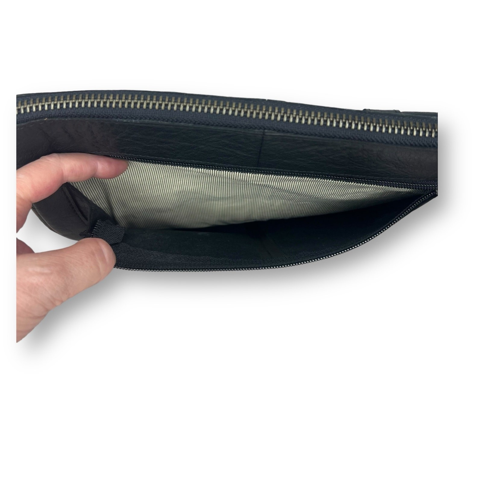 Spikes and Sparrow Tablet Case Black Buffalo Leather iPad Sleeve Zipper Bag