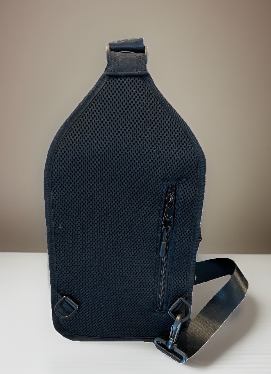 NEW True Religion Pippen Max Men’s Crossbody Adj. Strap Sling Bag Purse Black