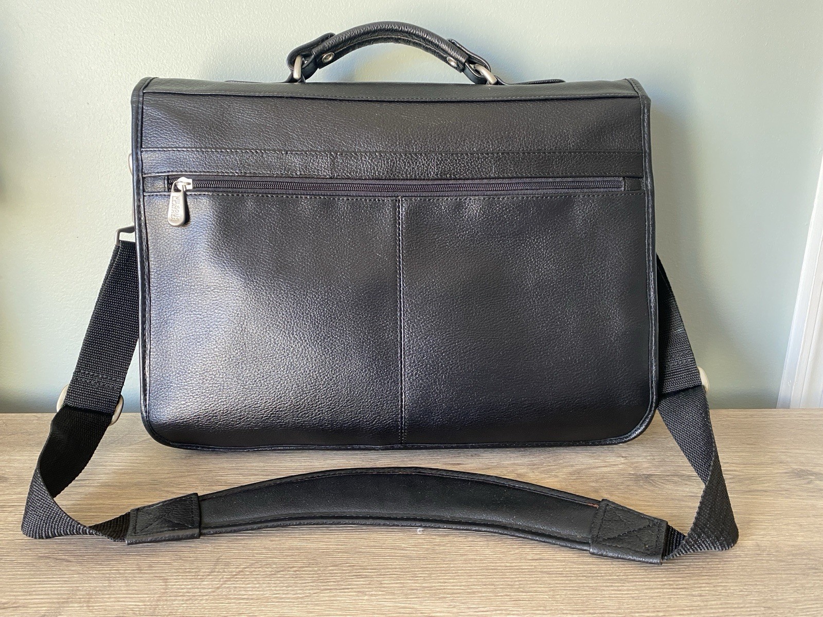 Wilson Black Leather Satchel Messenger Bag Laptop Computer Commute MINT