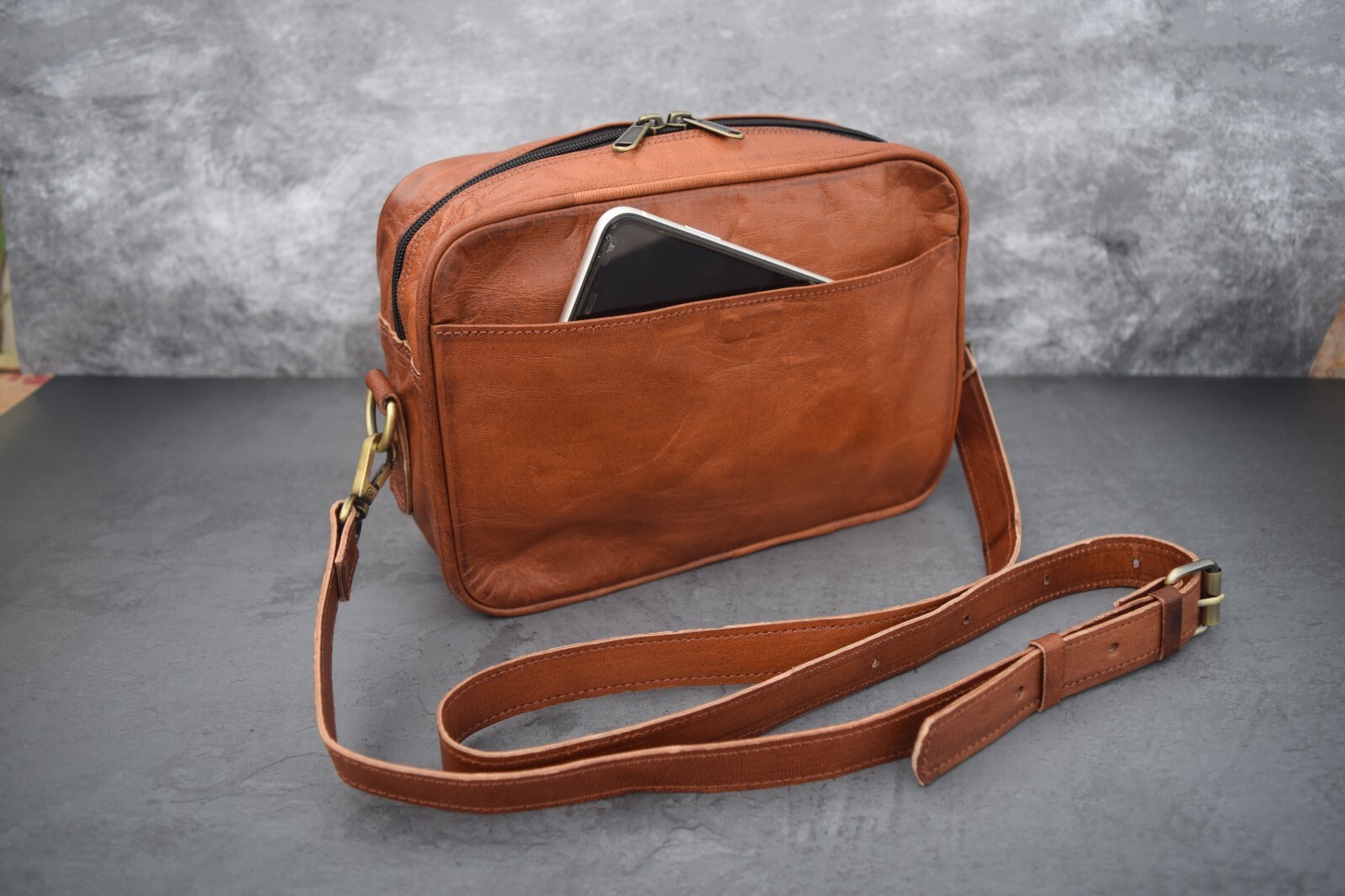 Crossbody Messenger Bag Vintage Leather Purse Handbag Satchel Sling Bags 10 In