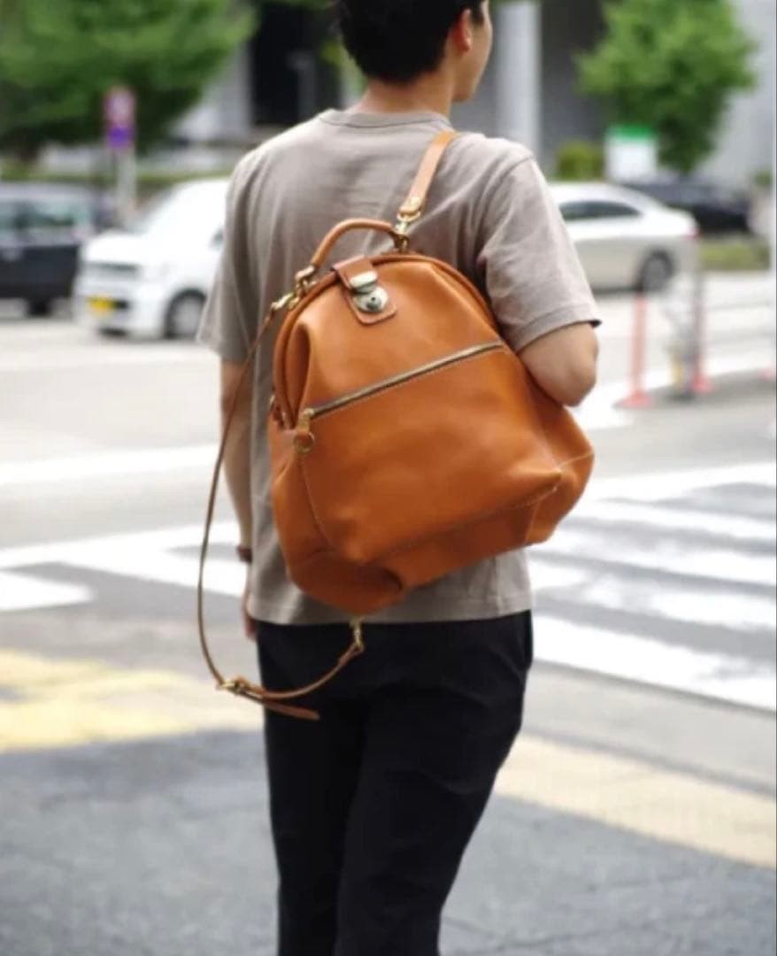 HERZ naughty backpack M camel soft leather 24cm 9.4in cushion strap chest belt F