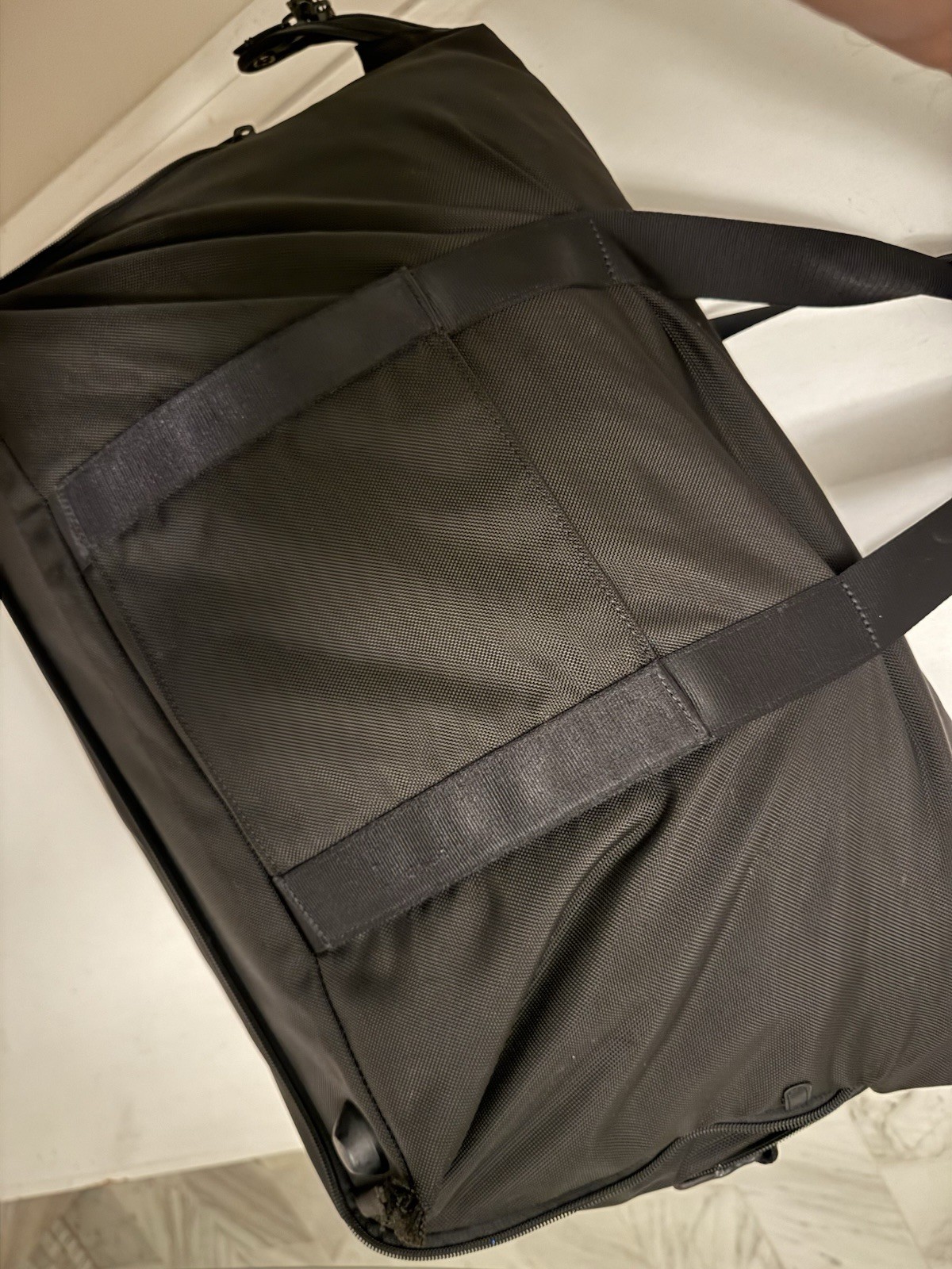 TUMI Alpha 2 ballistic Nylon Double Expansion Duffle 22159D2 Travel Gym Bag