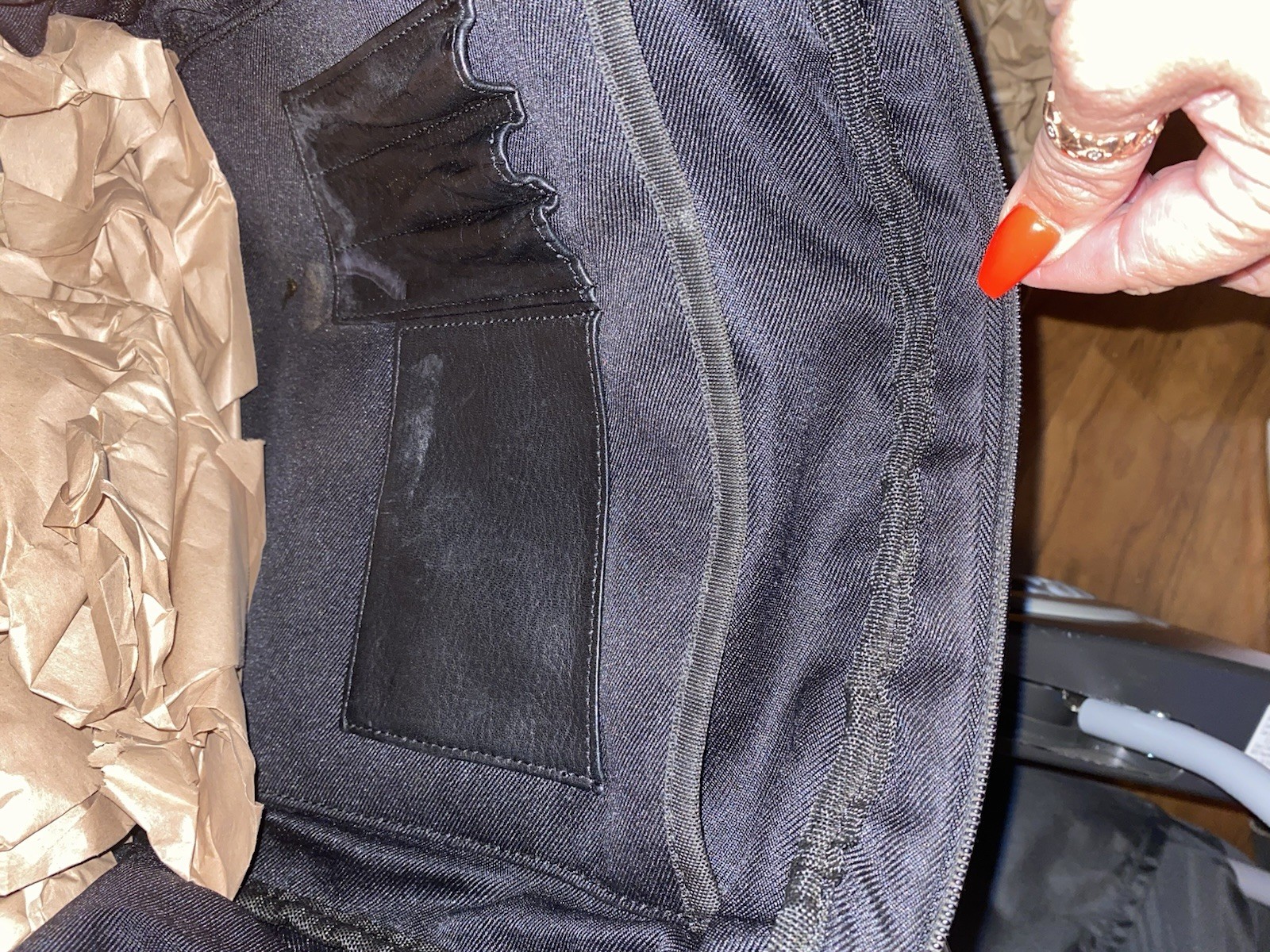 Kenneth Cole NY Black Soft Leather Zip Closure w Flap front pocket Backpack EUC