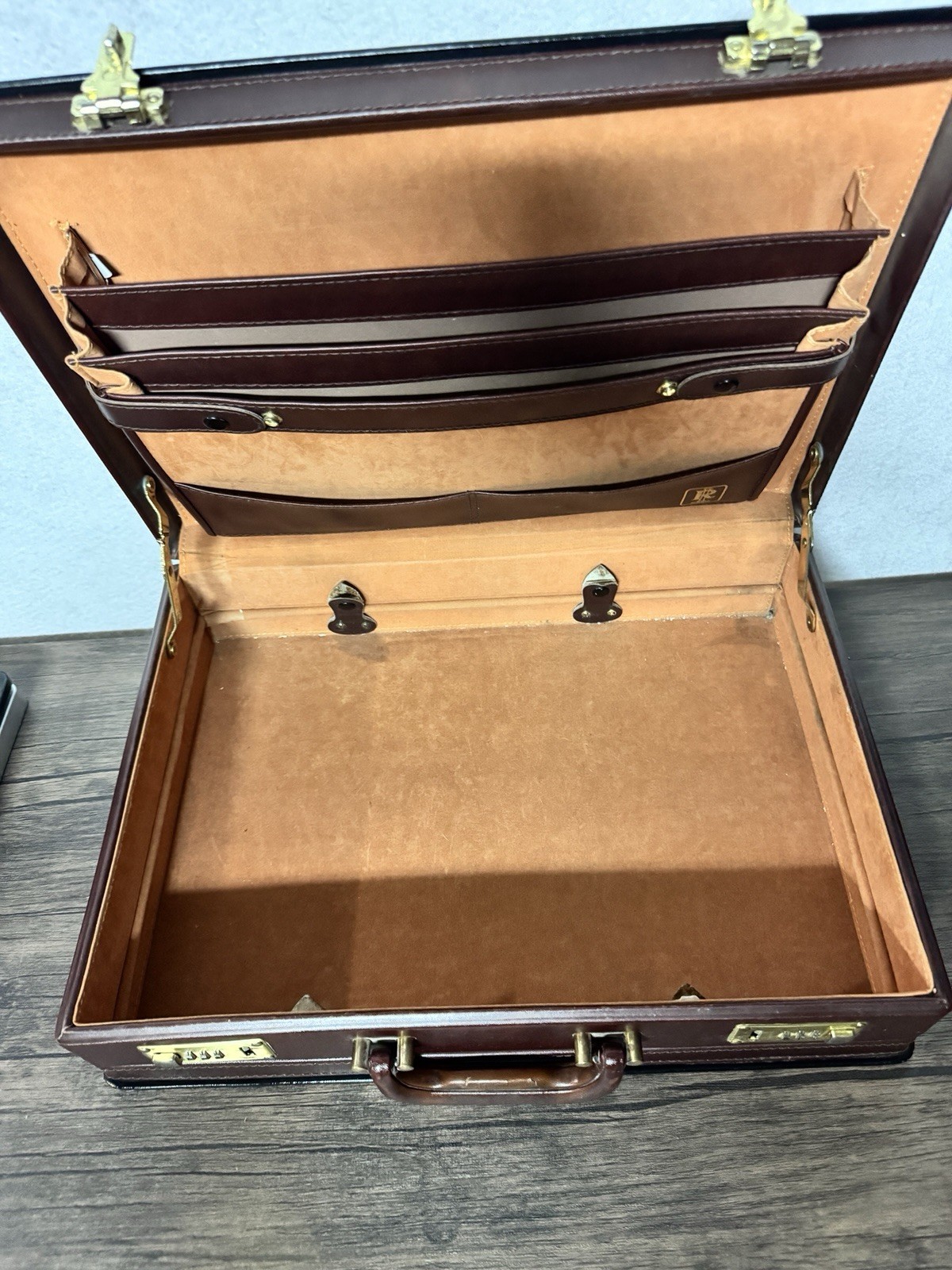 Vintage Reed Genuine Leather Attache Briefcase Locking Brown Executive Case 18”