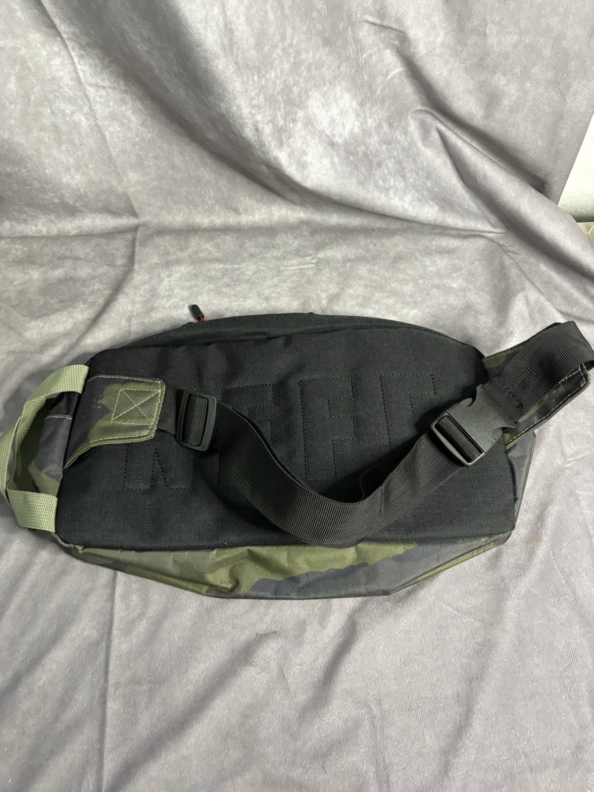 Neff Camo Waist Pack Fanny Pack Sling Bag Red Zipper Logo Patch