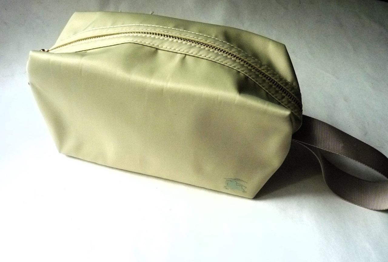 Burberry knight logo toiletry bag