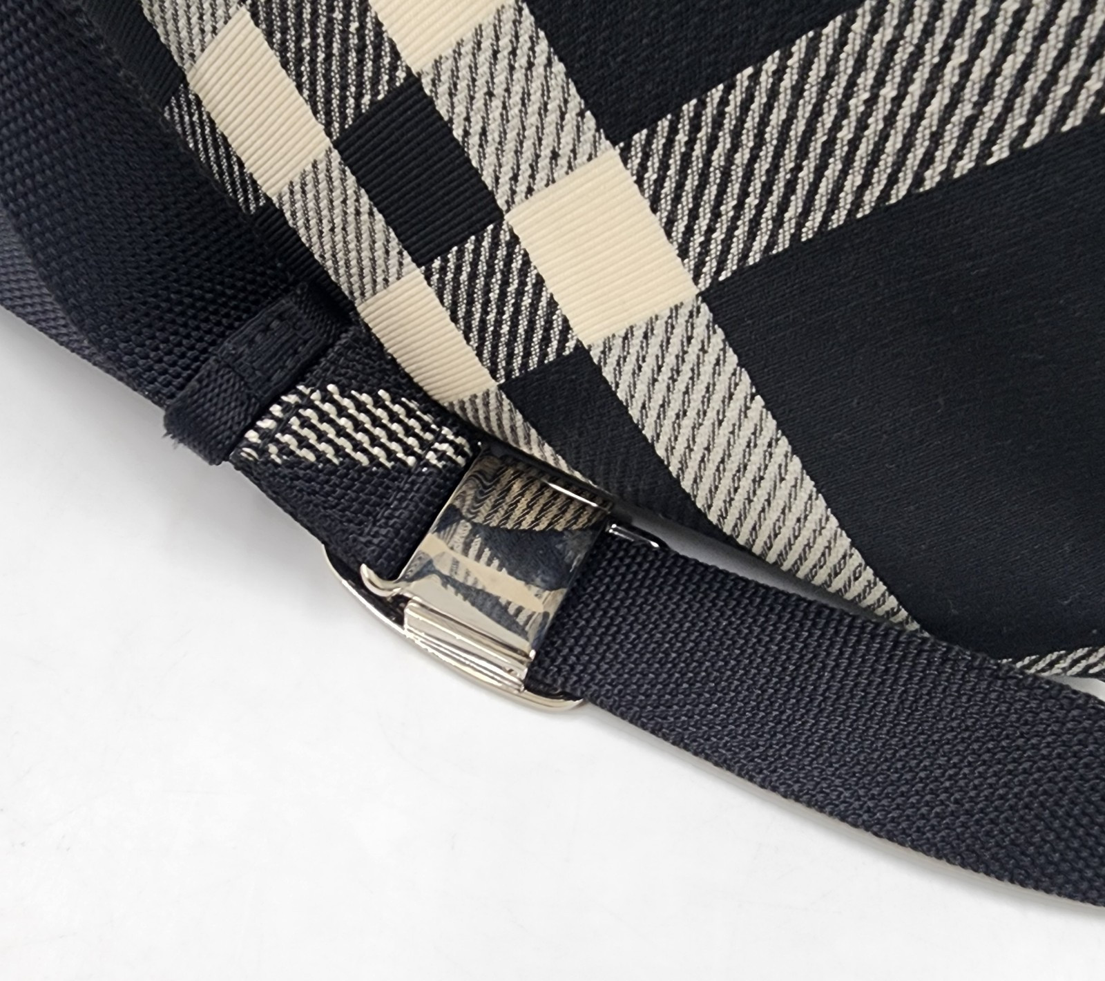 Burberry Shield Check Cotton-Blend Messenger Bag Men’s Black Zip Closure