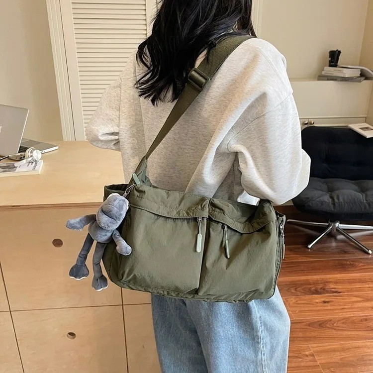 Casual Multi-pocket Messenger Bag Men Women Shoulder Bag Travel Sport Bag
