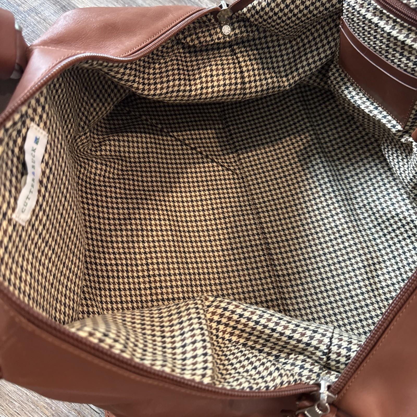 Excellent Cutter & Buck Large 19″ Brown Leather Weekender Duffel Travel Bag
